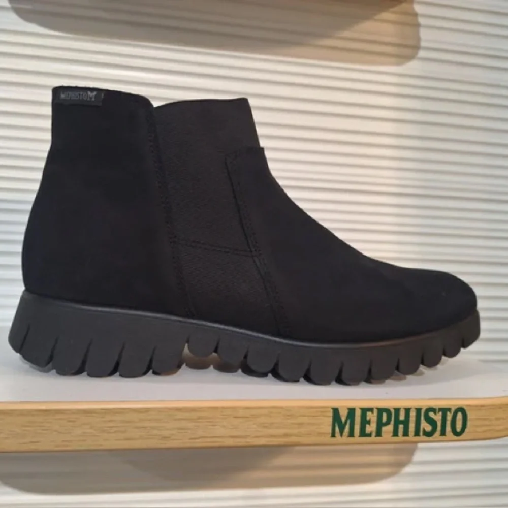 Mephisto World’s Finest Footwear Lyana Black Ankle Boots